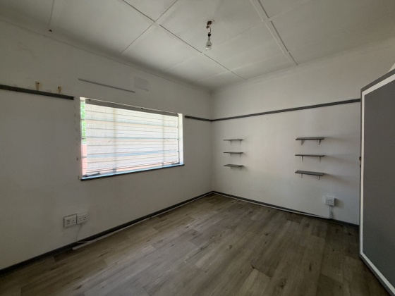 Kroonstad, 4 Bedroom Bedrooms, 0 ,2 BathroomBathrooms,House,For Sale,0,1564