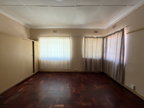 Kroonstad, 4 Bedroom Bedrooms, 0 ,2 BathroomBathrooms,House,For Sale,0,1564