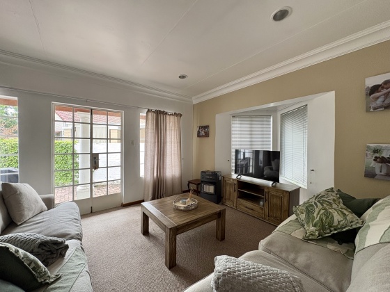Kroonstad, 3 Bedrooms Bedrooms, 0 ,2 BathroomsBathrooms,Townhouse,For Sale,0,1565