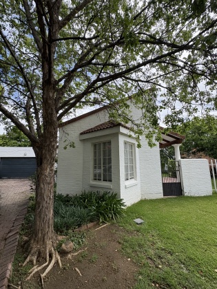 Kroonstad, 3 Bedrooms Bedrooms, 0 ,2 BathroomsBathrooms,Townhouse,For Sale,0,1565